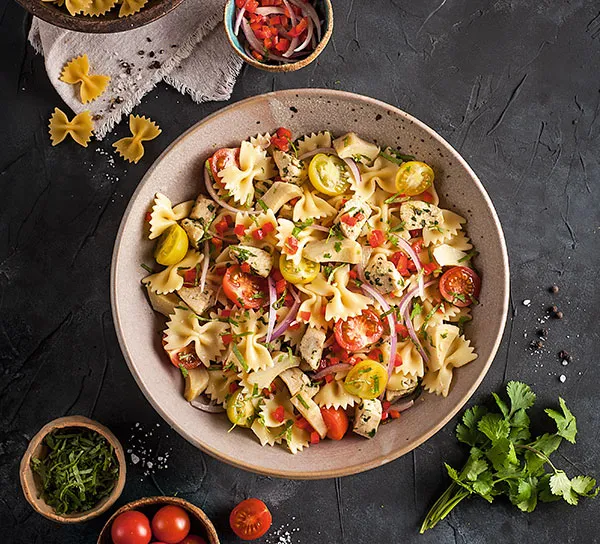 ensalada de pasta fria farfalle