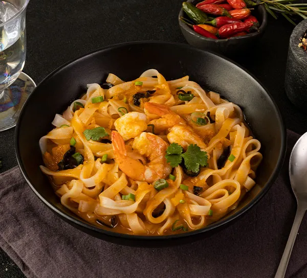 fideos de arroz con camarones