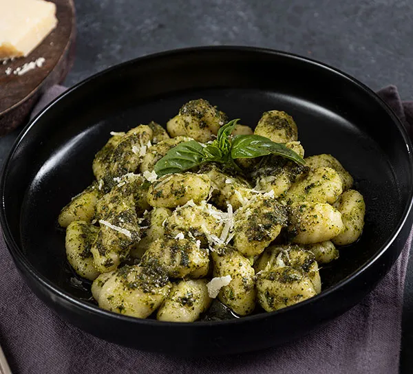 gnocchi con pesto